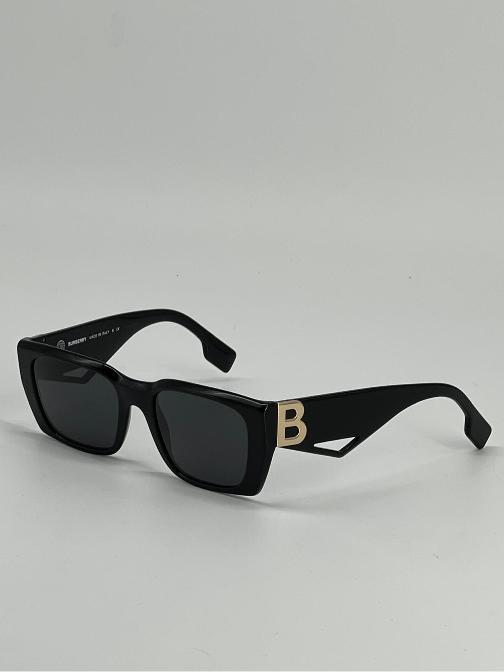 Burberry Poppy Sunglasses B4336 Black 53/19 - Picture 3 of 13
